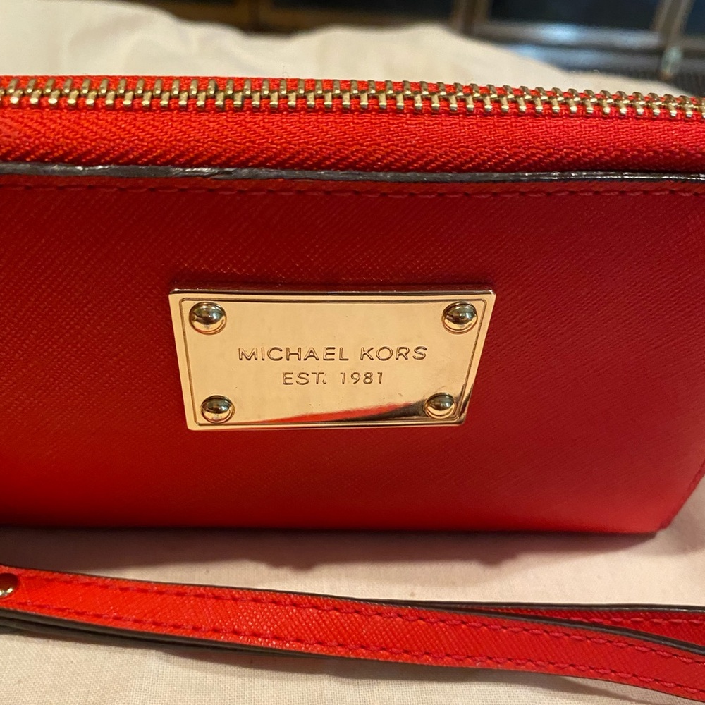 Michael Kors zip around wallet